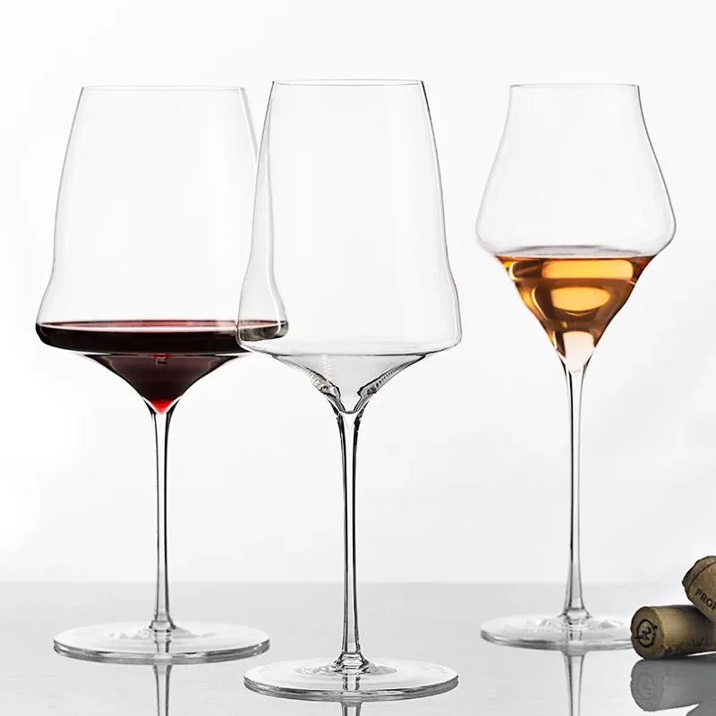 Burgundy Bordeaux Style Upscale Banquet Party Wine Glass Extremely Thin Masterly Craft Perfect Flawless Classics Goble Bar Tool