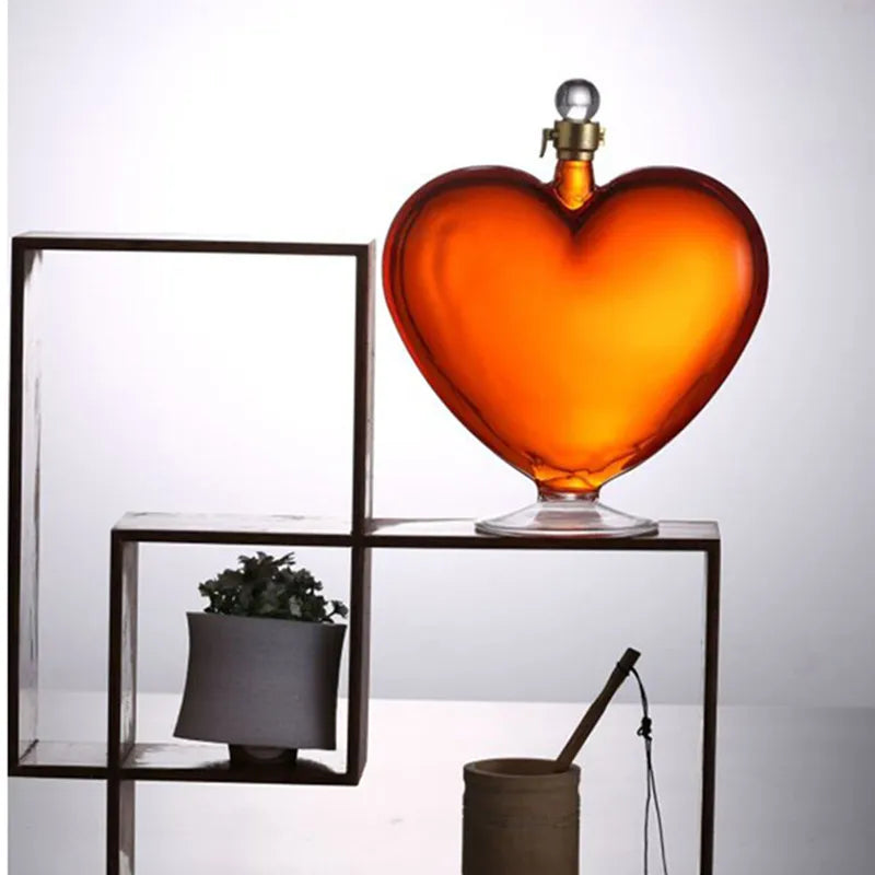 Creative Wine Awakening Heart Shape Wine Bottle Craft Decoration Wine Dispenser Sealed Transparent Borosilicate Glass Bottle